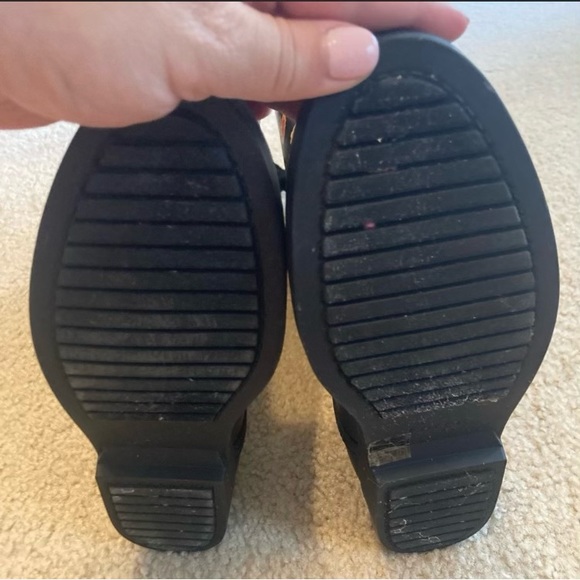 ☔️Coach Navy Floral Rain Boots - Size 8 - Picture 5 of 8